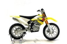 Model MOTO 1:18 MAISTO Suzuki RM-Z 250