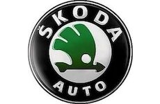 Nálepka na puklicu ŠKODA - staré logo čierny lem s nápisom Škoda (SADA-4ks) 5,5cm /ZP156/