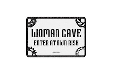 plechová cedule WOMAN CAVE, OXFORD (černá/bílá, rozměr 30 x 20 cm)