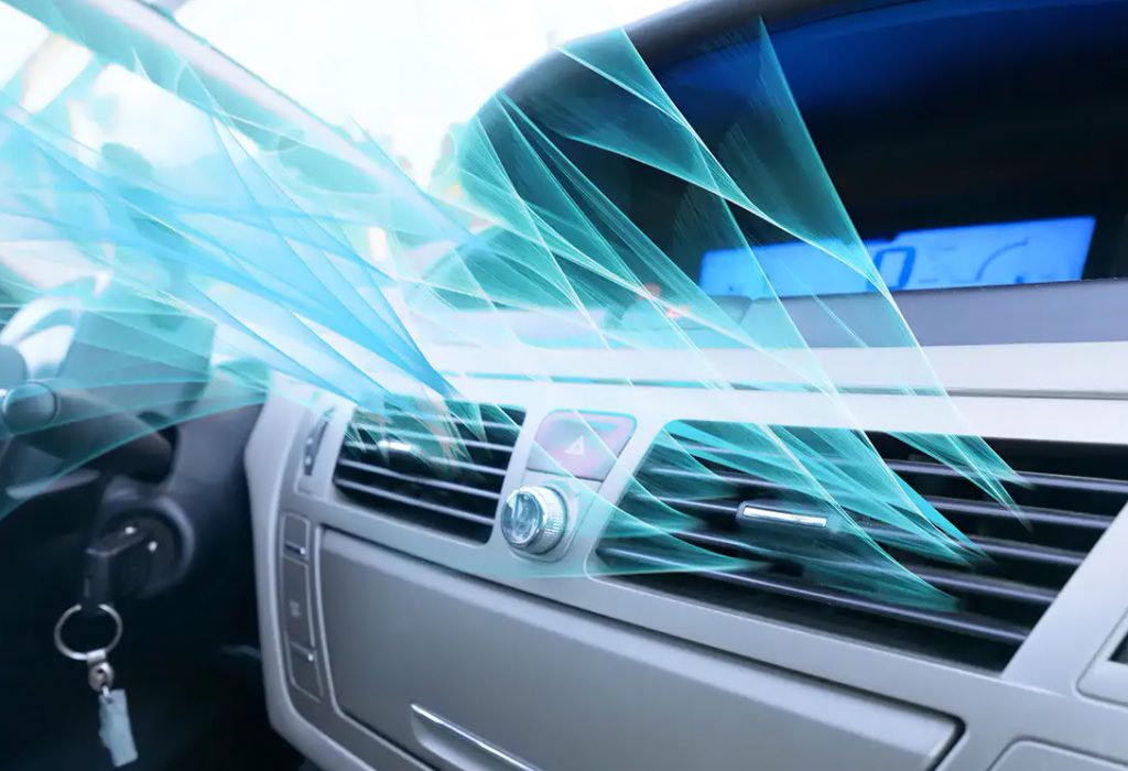 Zápach z klimatizácie v aute: Ako sa ho svojpomocne zbaviť?